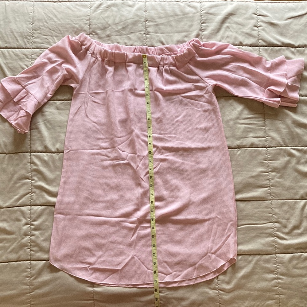 New Quiz pink medium off the shoulder 3/4 ruffled sleeve long top